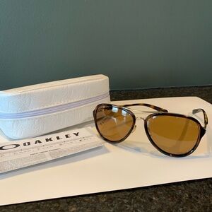 Oakley Kickback Tortoise Shell Polarized Sunglasses
